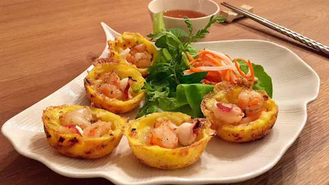 Bánh Căn vs Bánh Khọt: What's the Difference?
