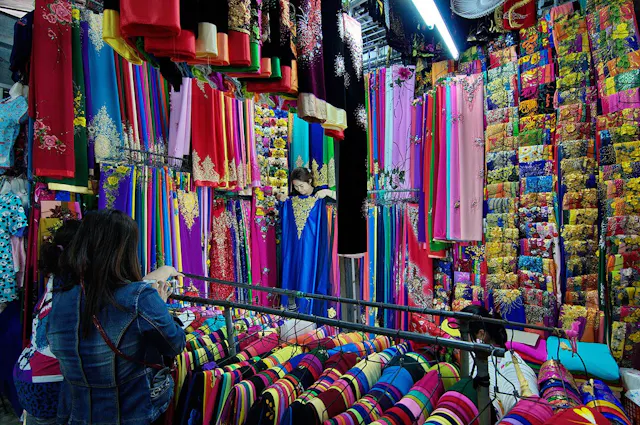 Dong Ba Market Photo Gallery