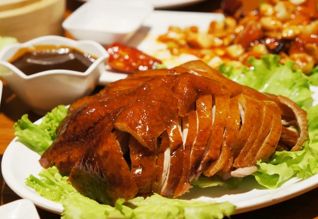 Vit Quay Mac Mat: The Art of Leaf-Stuffed Roasted Duck