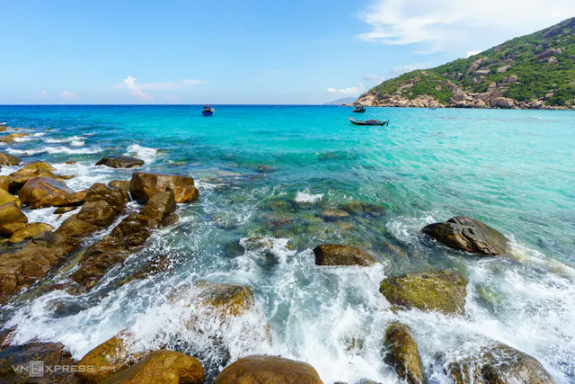 Binh Ba Island in Frames – Beaches, Seafood & Coastal Island Life