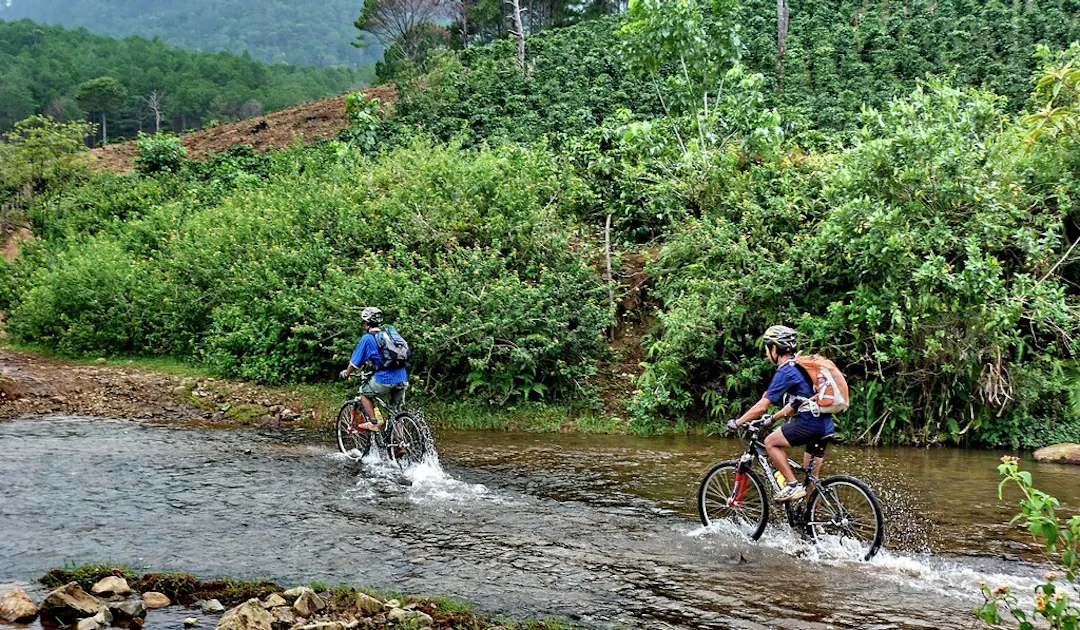 Best Time for Cycling in Vietnam