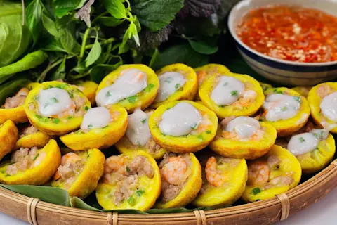 Banh Khot: Vietnam's Crispy Mini Savory Pancakes