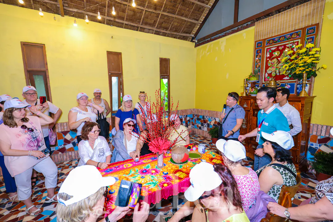 Immersive Cultural Activities for Foreigners