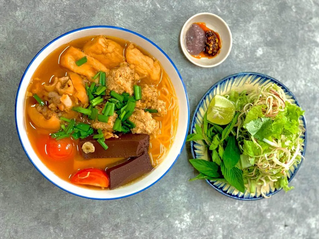 Is Bun Rieu Healthy When Evaluating the Calorie Count?
