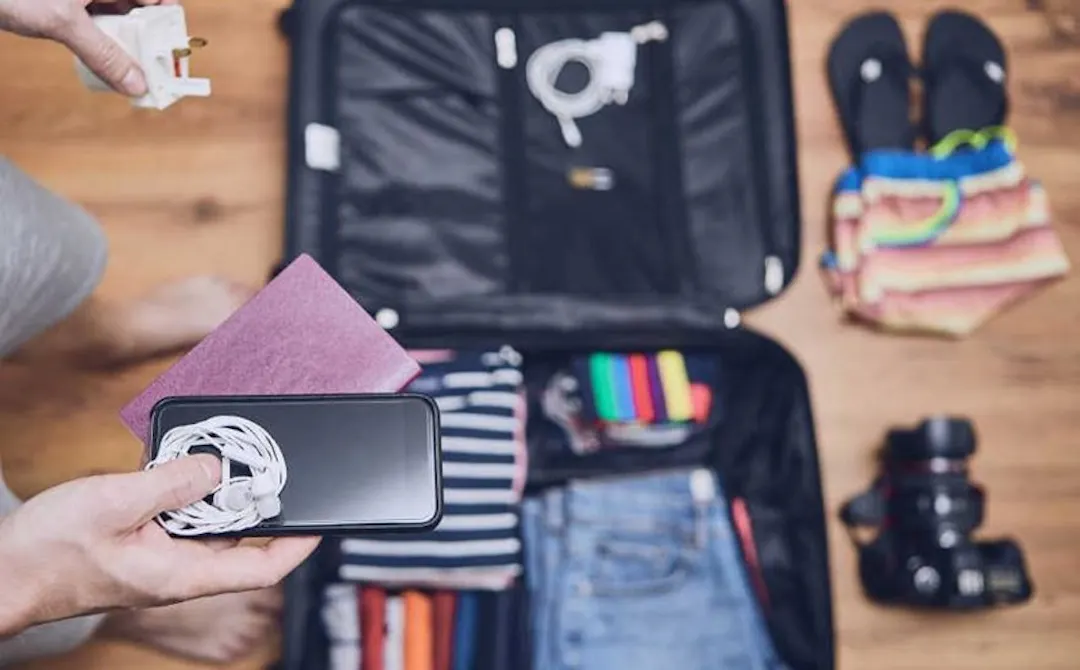 Smart Packing and Minimalist Luggage Strategies