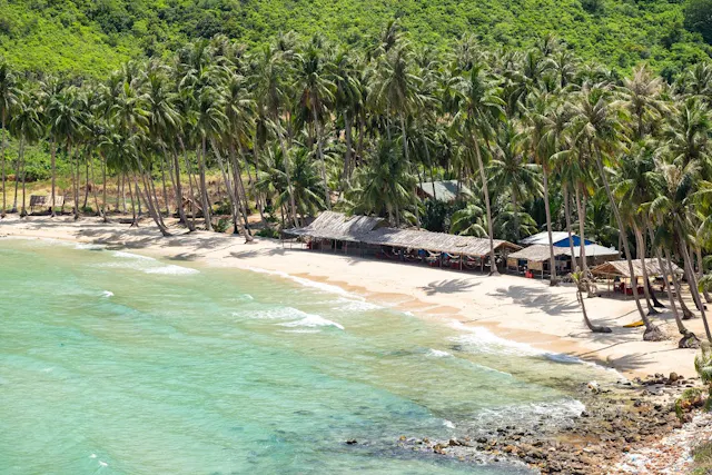 Nam Du Island in Frames – Hidden Archipelago, Clear Waters & Island Serenity