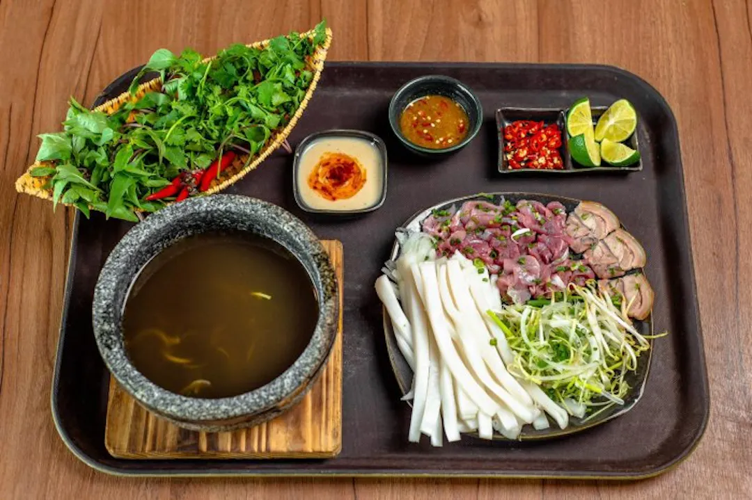 Pho vs. Modern Diet Trends