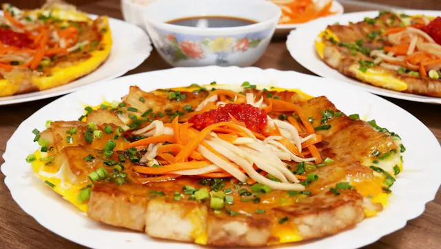 Fried Rice Flour Cake (Bột Chiên) – A Crispy Vietnamese Street Food Favorite