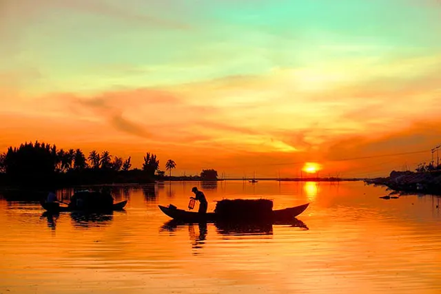 Gallery of Quảng Ngãi – Coastal Beauty and Timeless Heritage