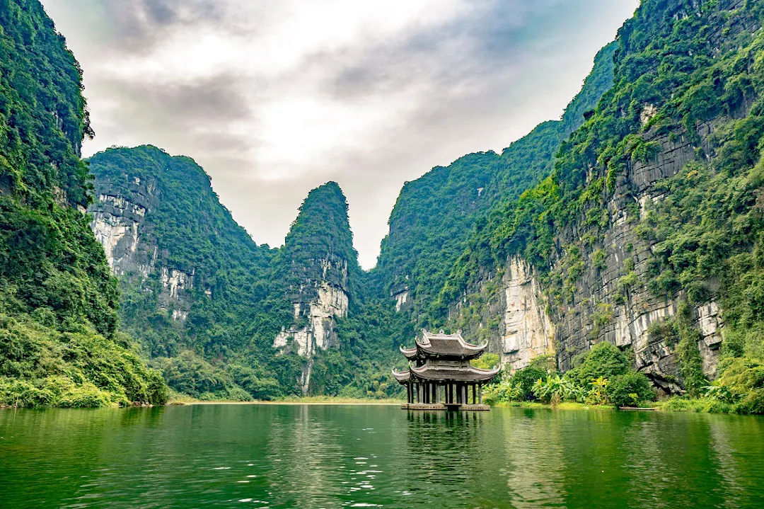Why Is Trang An a Hidden Gem in Northern Vietnam?