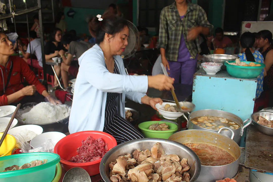 Geography and Bun Rieu vs Bun Bo Hue