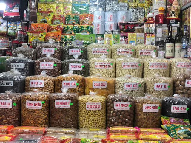 Dong Ba Market Photo Gallery