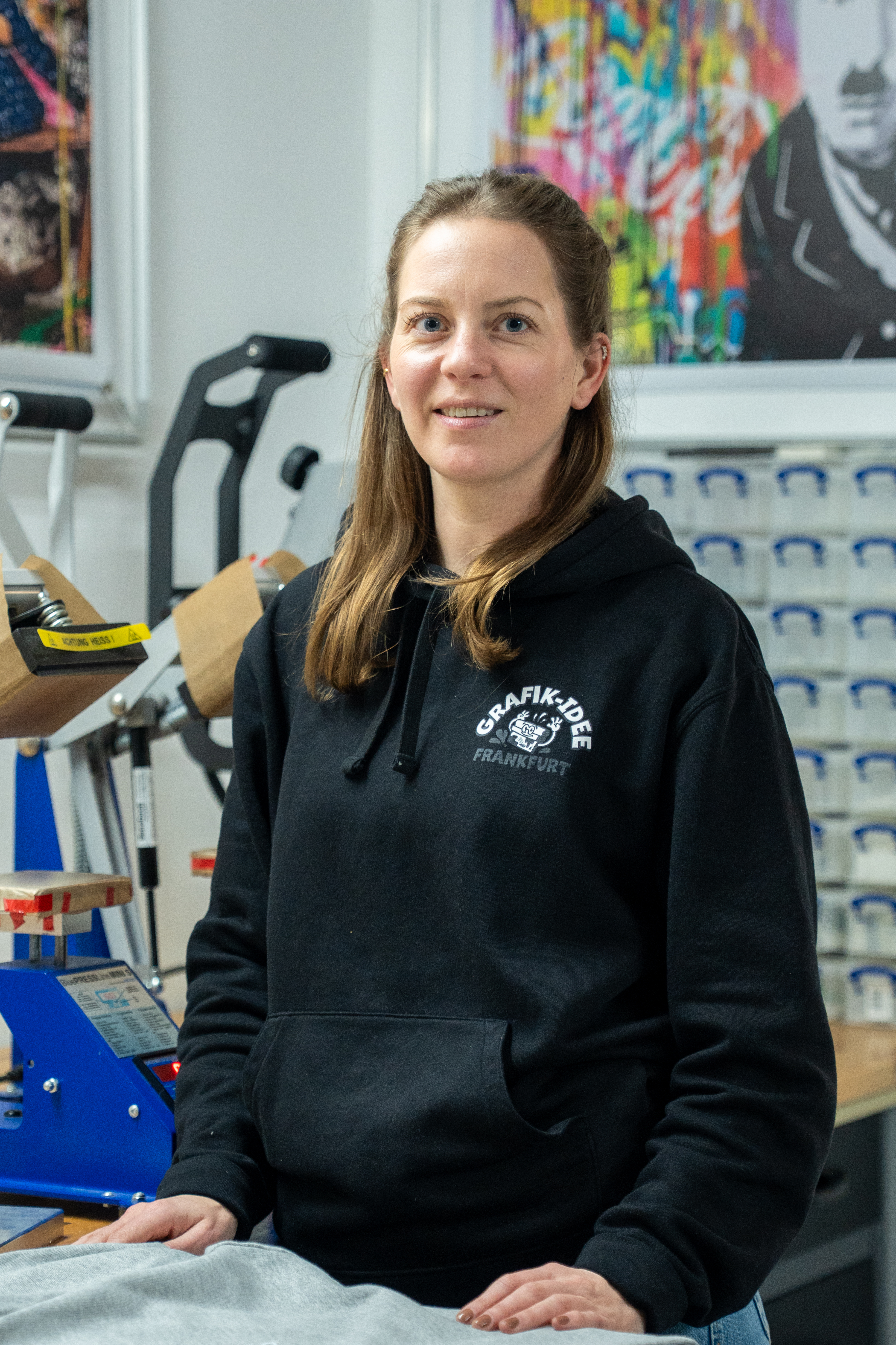 Mitarbeiterin Grafik-Idee