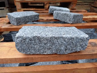 Medium Grey 200x100x50 | Flamed Top | Split sides and bottom