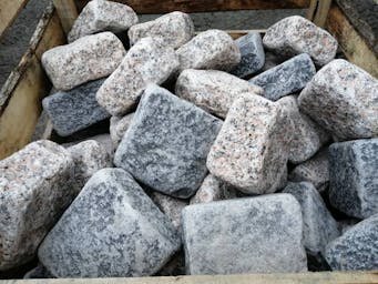 One-tonne crate of 200x200x100 granite setts