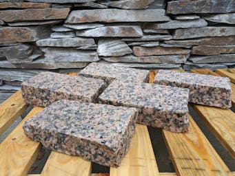 Rose 200x100x50 | Blasted Top | Split sides and bottom