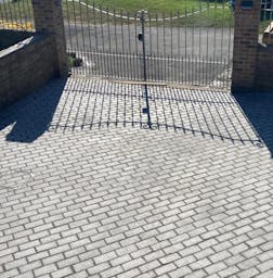 Granite driveway in Ripon