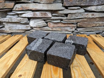 Black 100x100x50 | Blasted Top | Split Sides and Bottom