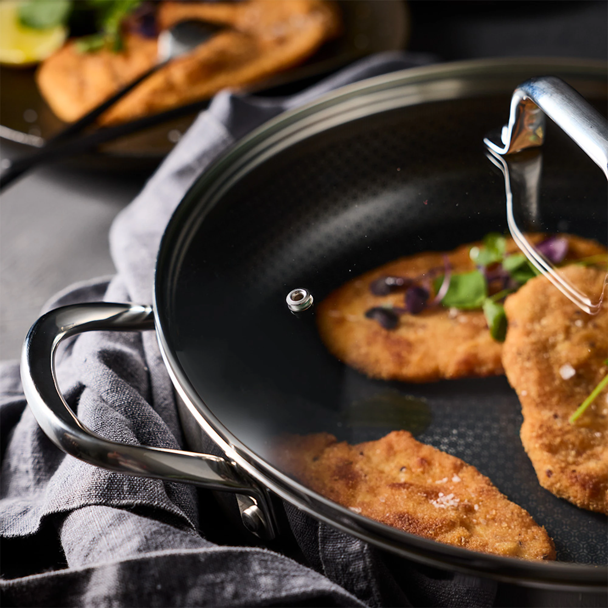 baccarat triton pan 32 cm with food on top