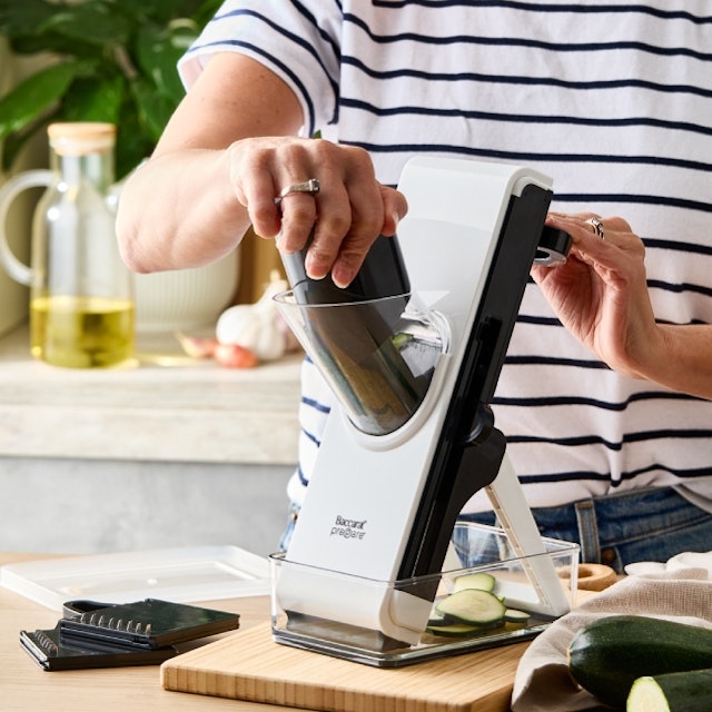 Baccarat Prepare Standing Mandoline slicing vegetables on a cutting board