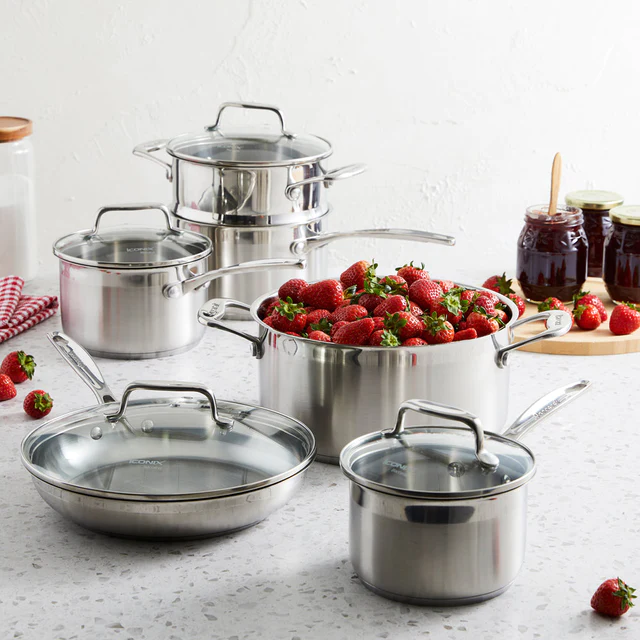 Baccarat iconix stainless steel cookware with fruit on bench