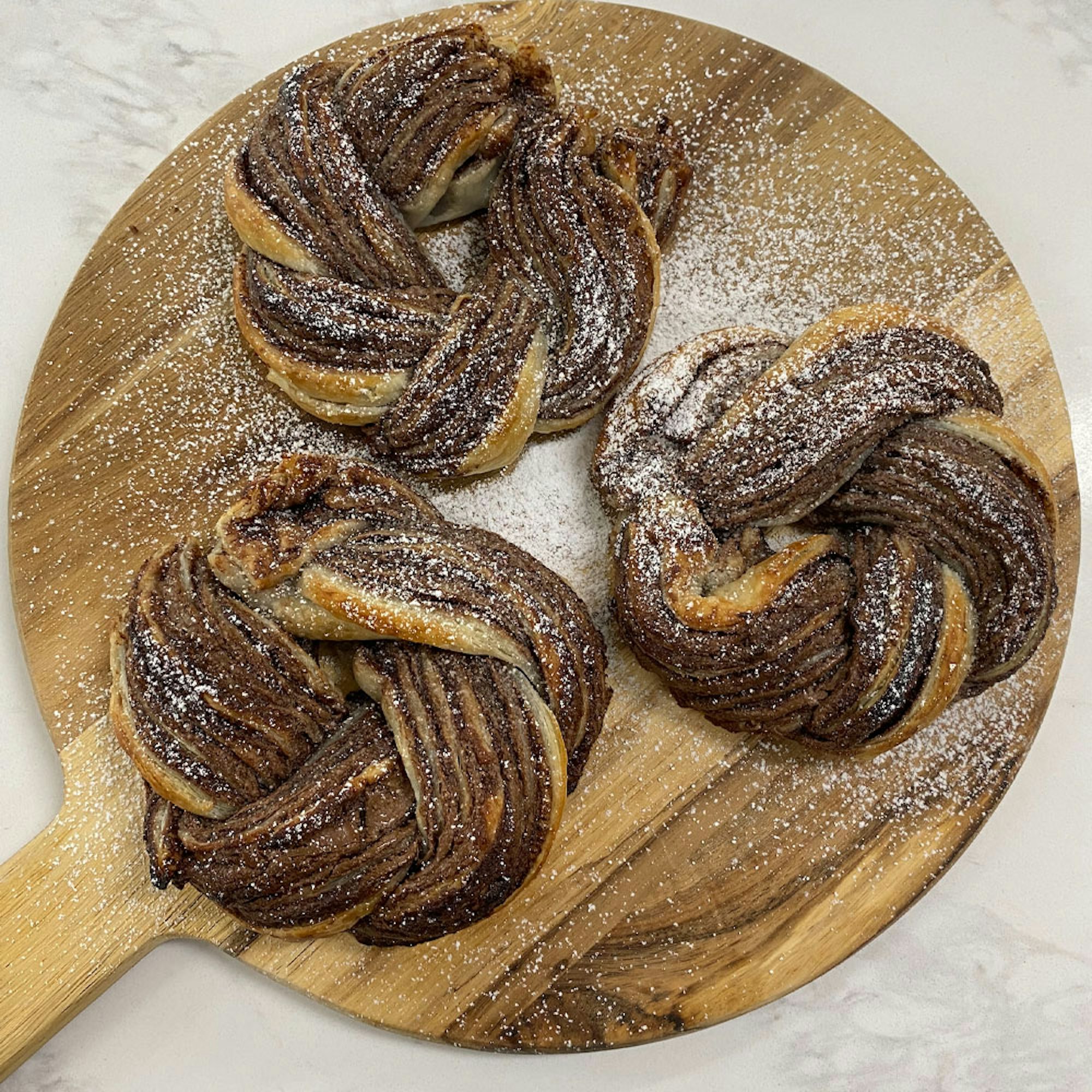 Nutella Pastry Wreaths Recipe