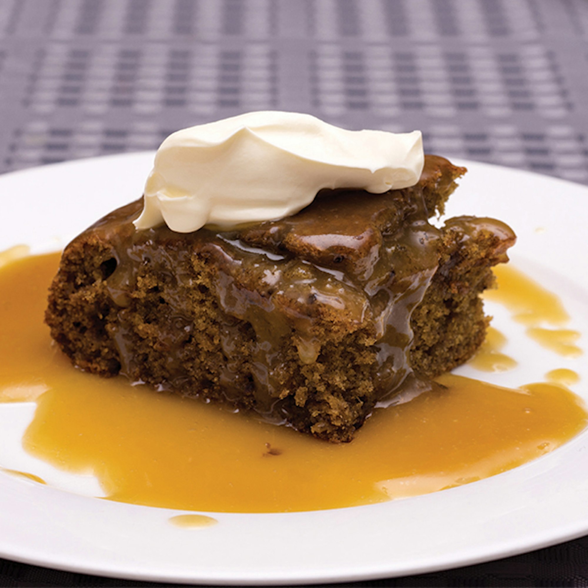 Slow Cooker Sticky Date Pudding with Caramel Sauce Recipe