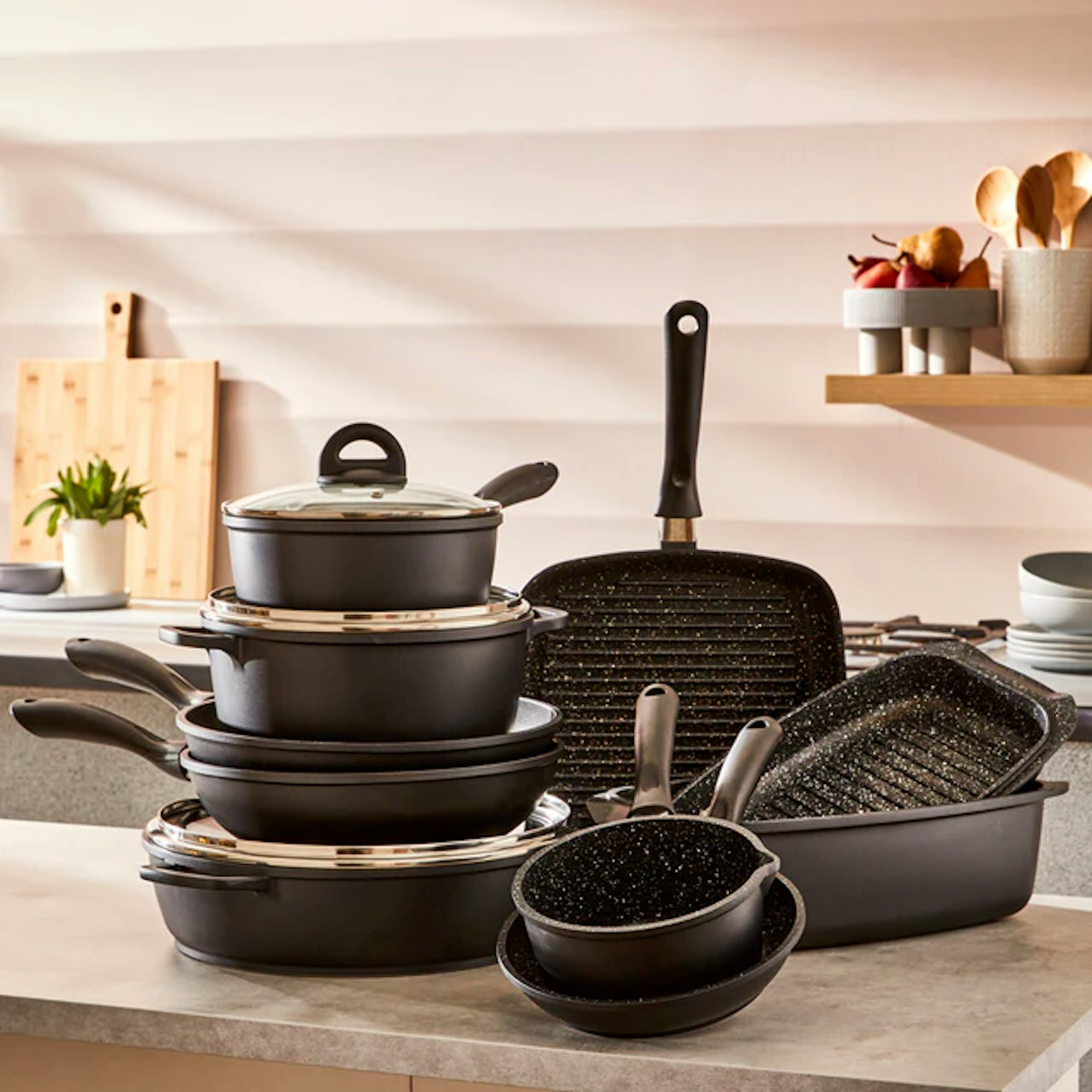 Non-stick cookware set