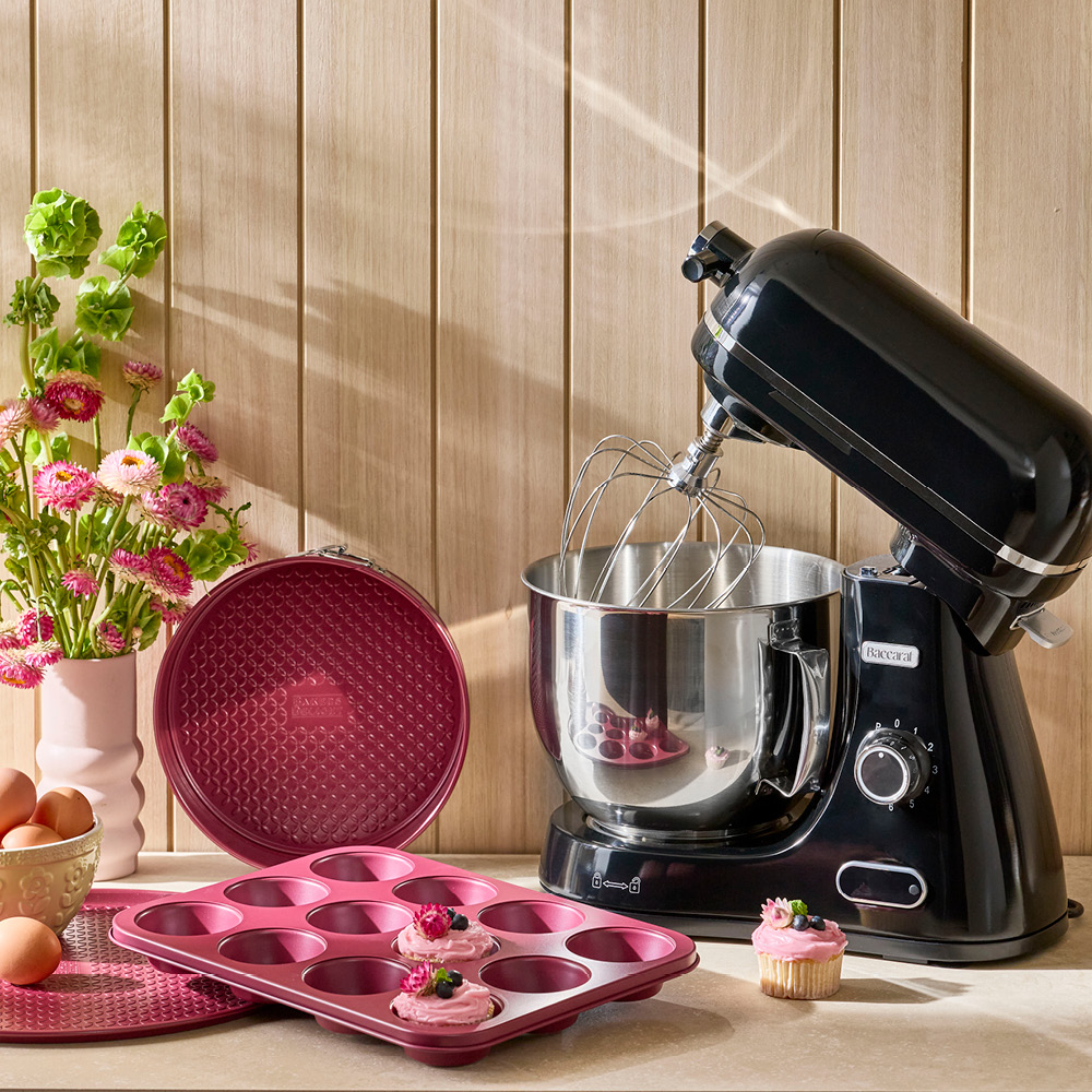BACCARAT STAND MIXER AND BAKEWARE