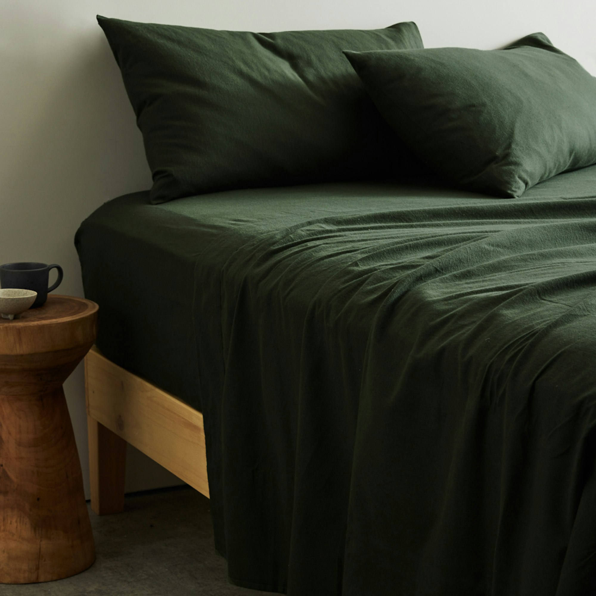 Dark green flannelette sheet set