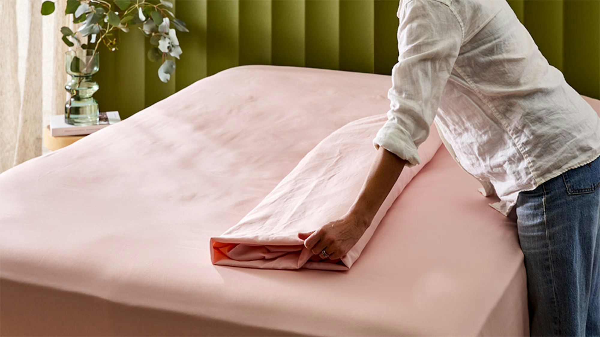 How to Fold a Fitted Sheet - Step 4