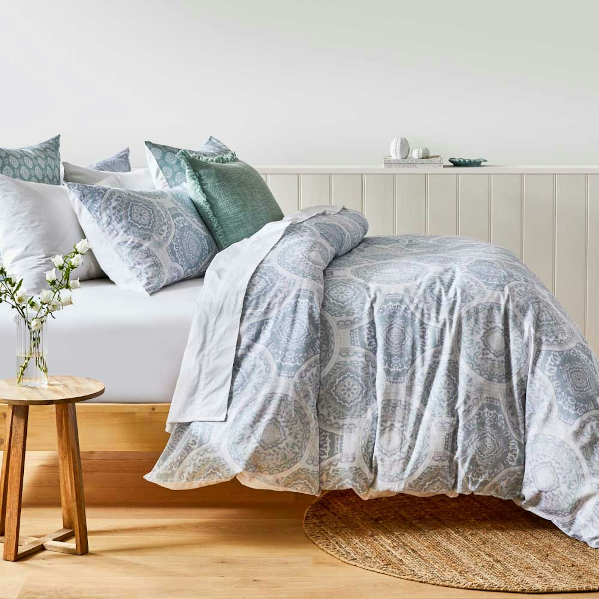 Deborah Hutton AW24 collection. Deborah Hutton Hayward Quilt Cover set.