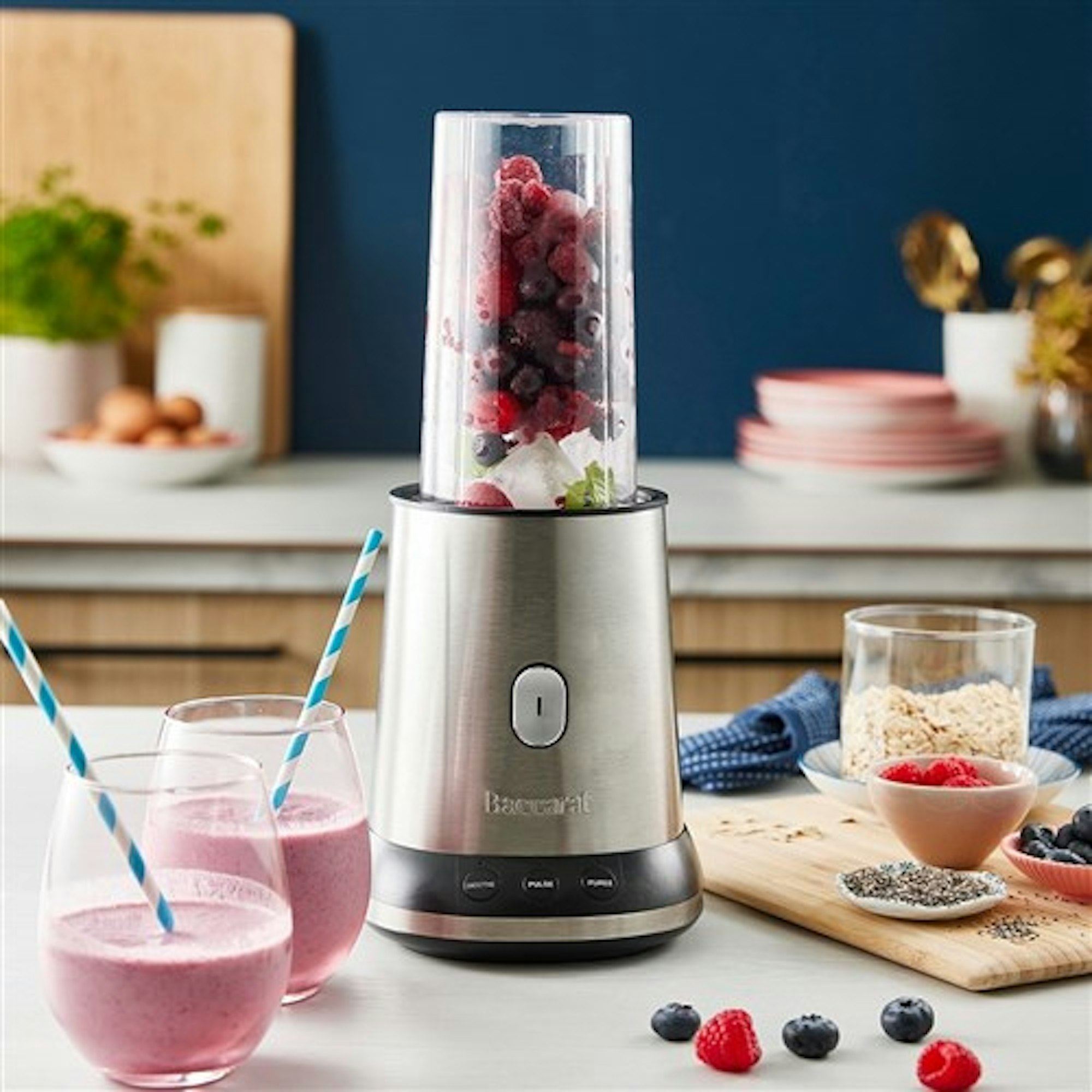 How to make iced drinks? how to make summer desserts? Robins Kitchen blog. Baccarat blender on the kitchen counter with smoothies