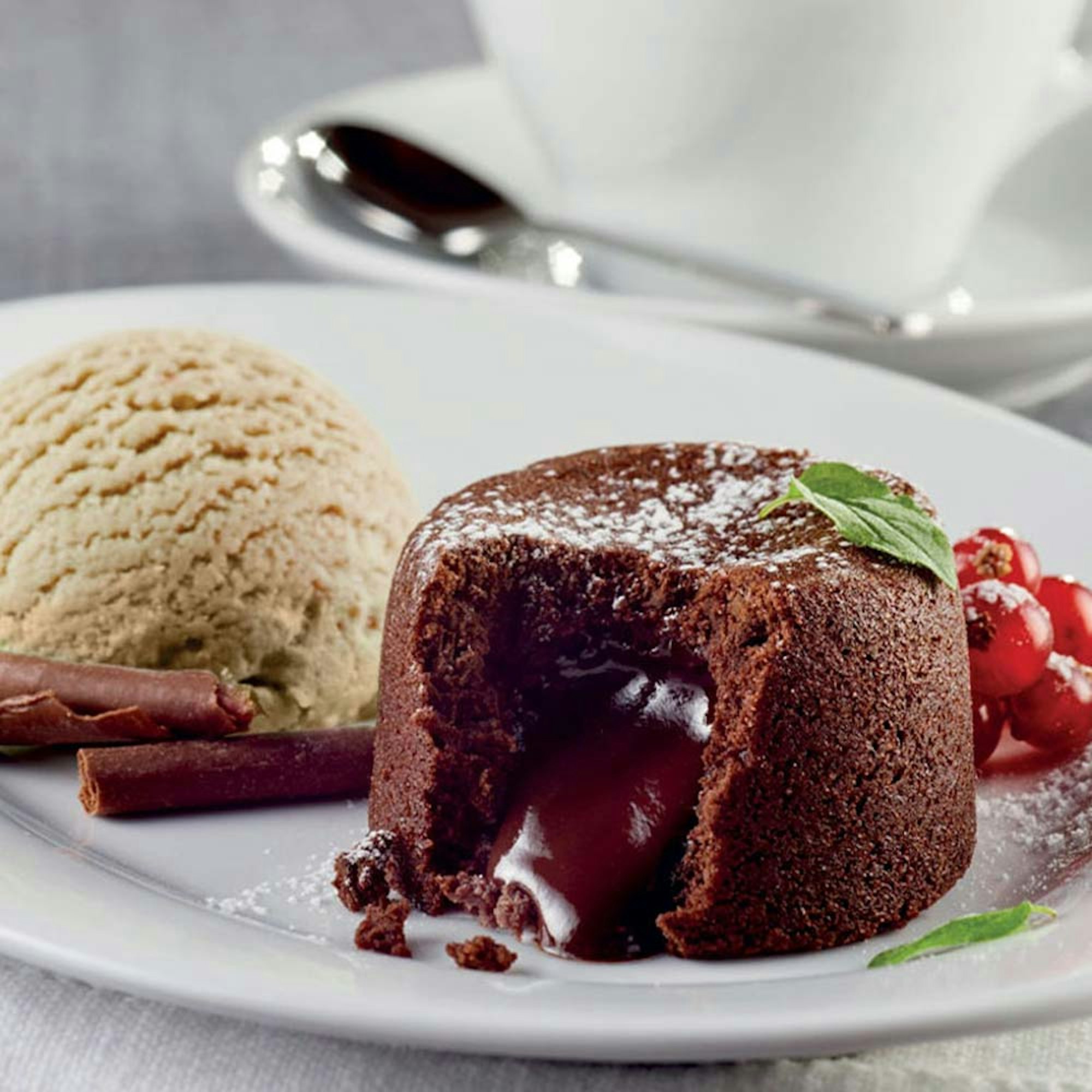 Air fryer Espresso Chocolate Lava Cake recipe | Robins Kitchen blog