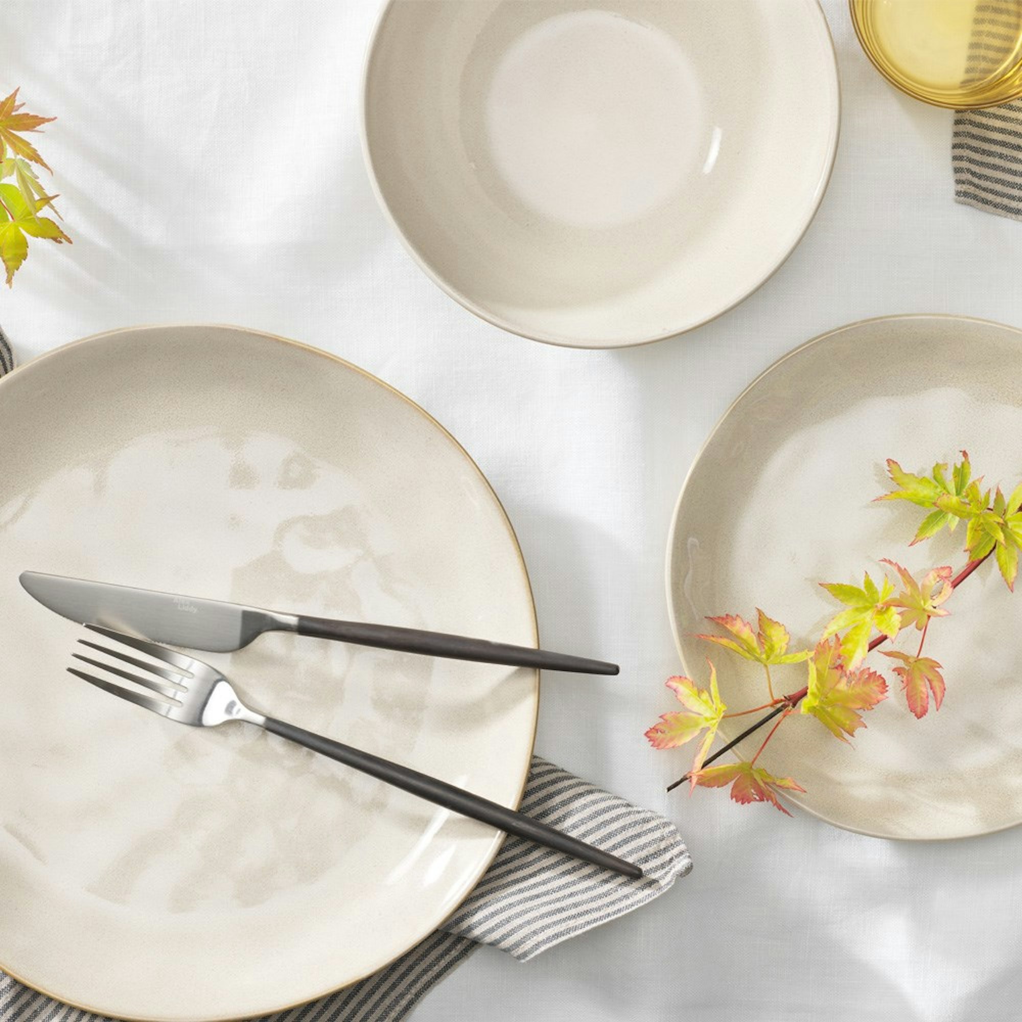 Cream rippled Stone ware dinner set