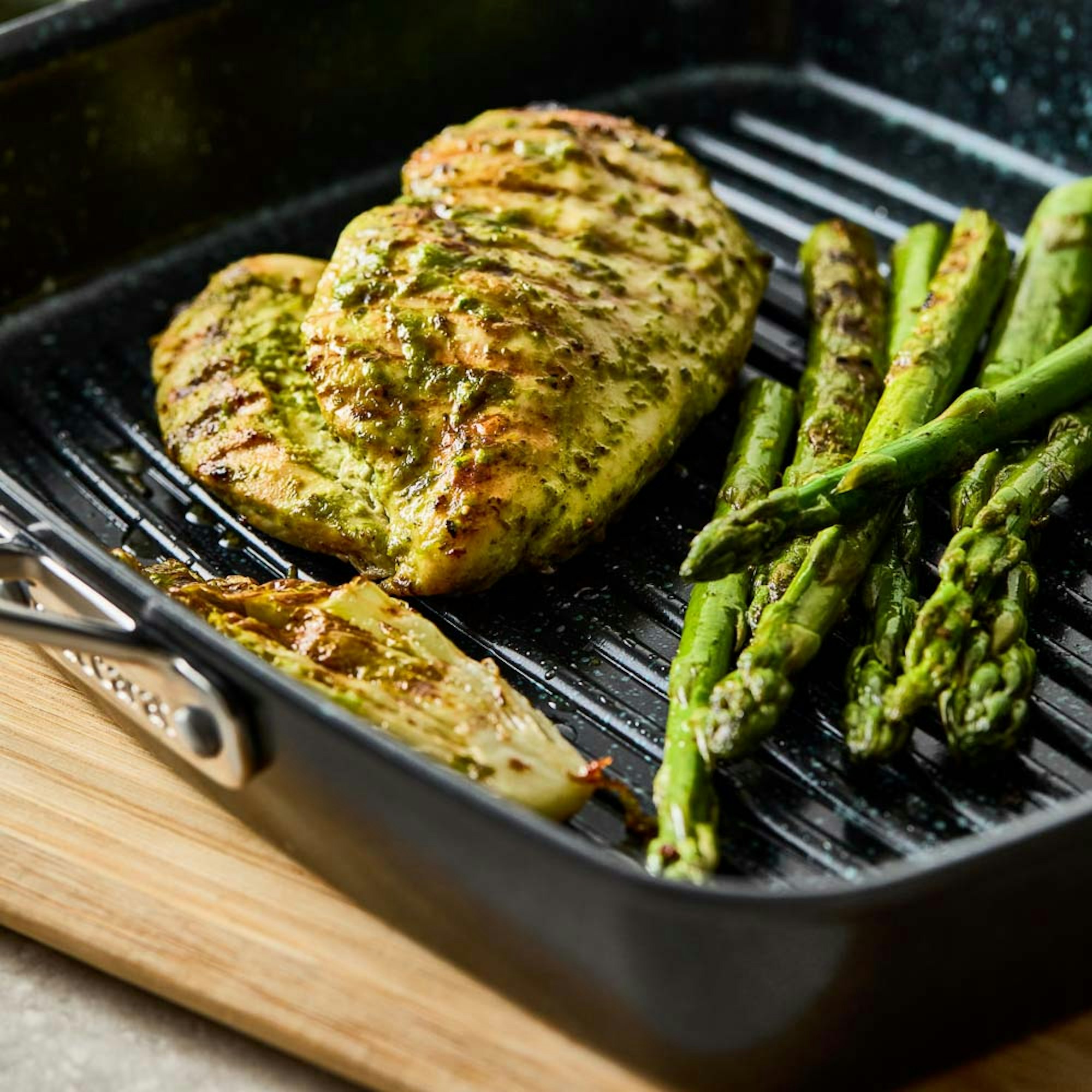 Chicken and asparagus in grill pan - What Size Fry Pan Do I Need blog