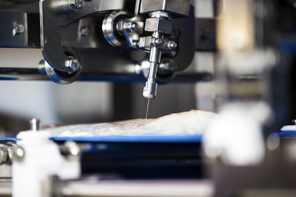 Marel's FleXicut water jet fillets fish