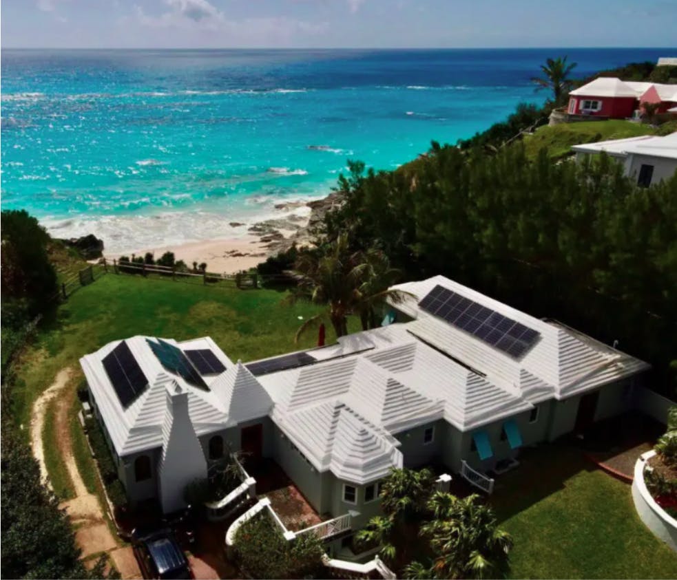 39 Solar Panels + 3 Tesla Powerwalls