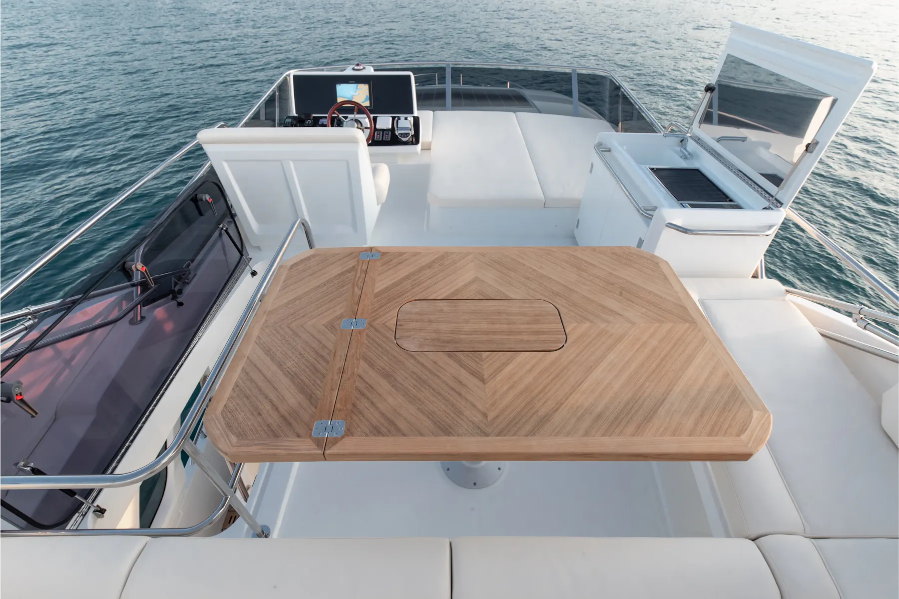 Greenline 45 Fly exterior view 2