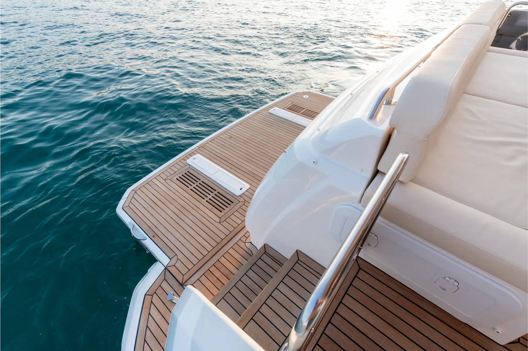 Greenline 45 Coupe exterior view 1