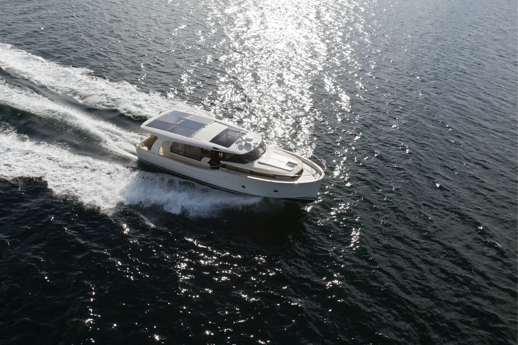 Greenline 40 exterior view 3