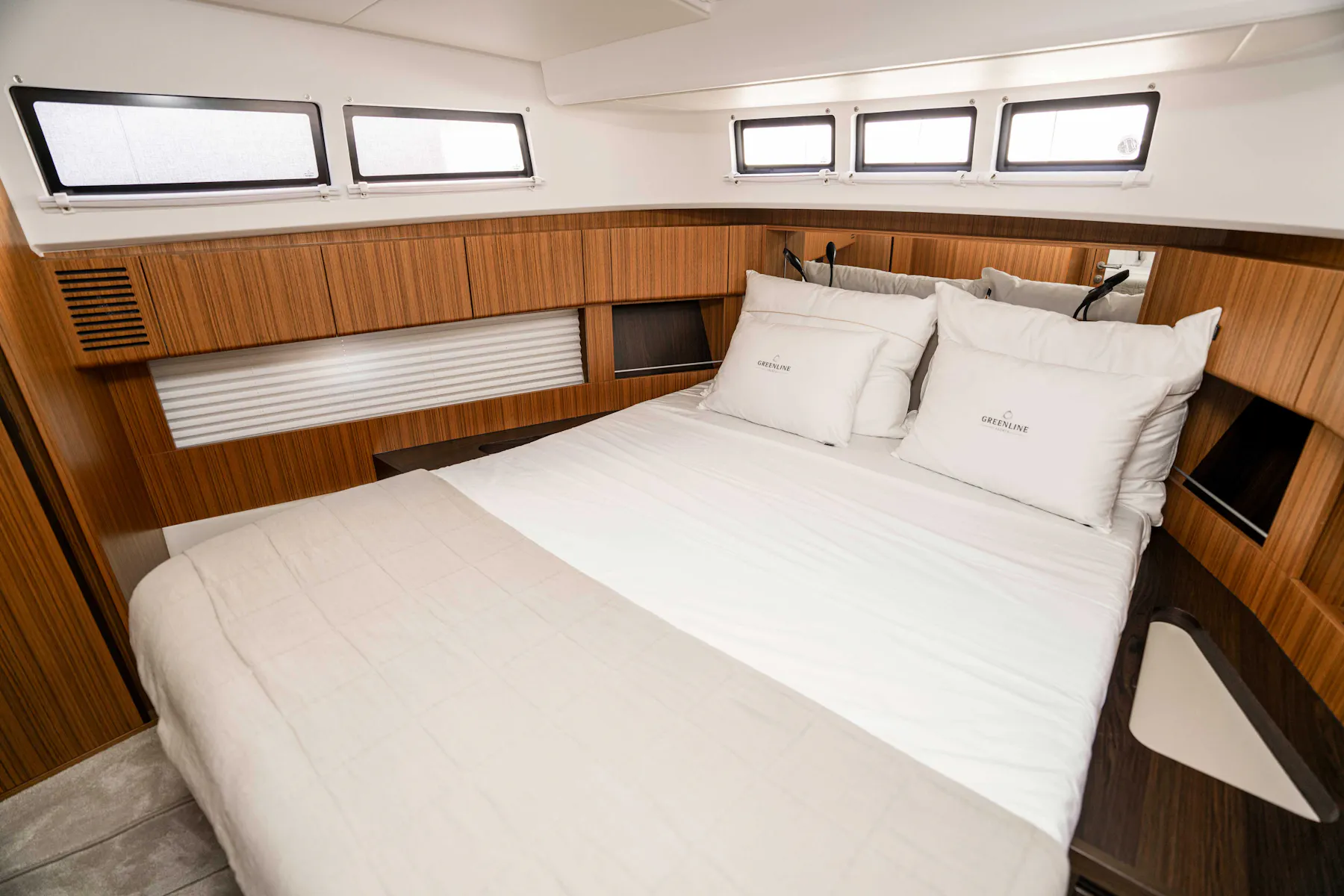 Greenline 42 spacious owner cabin