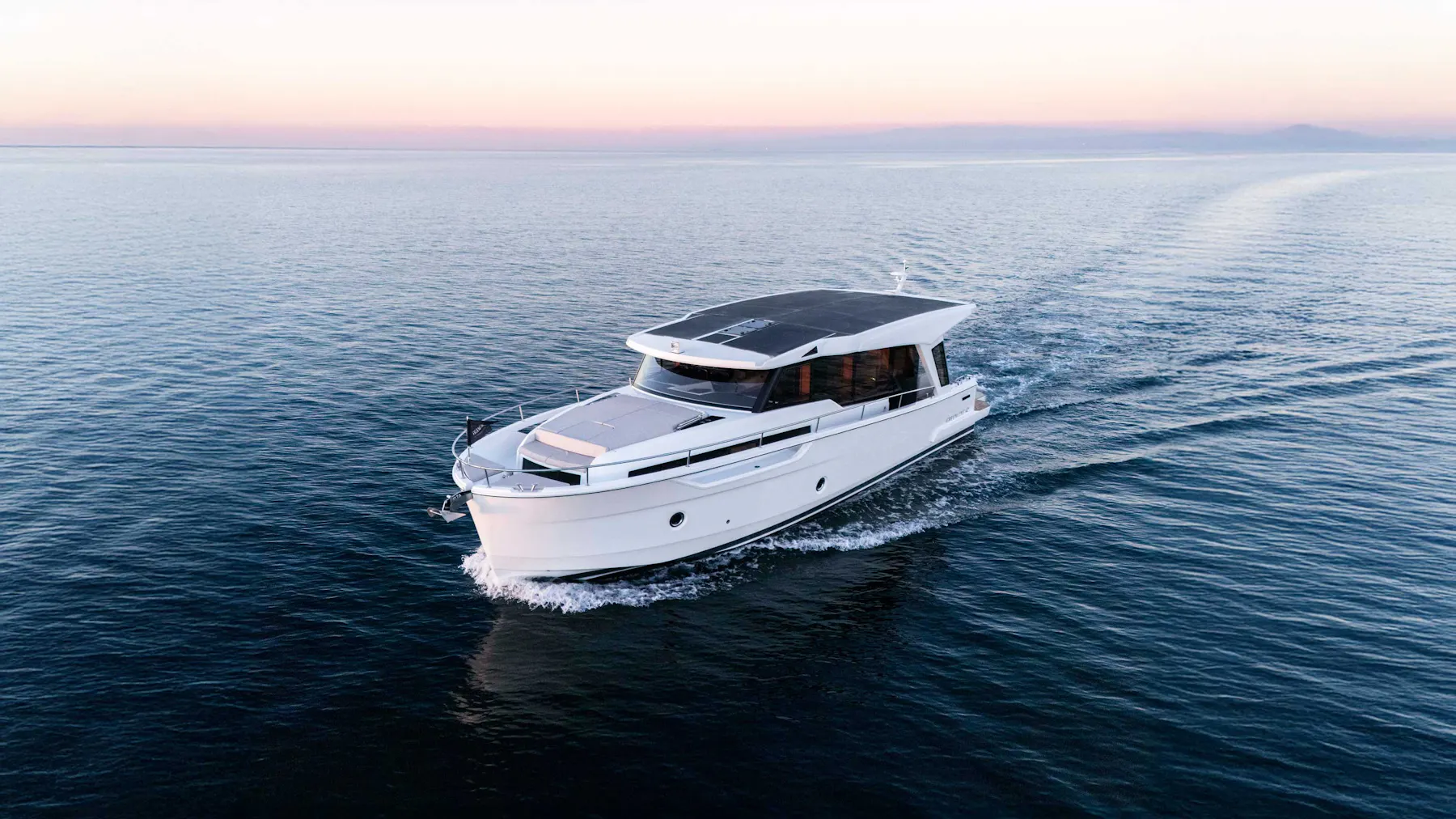 Greenline 42 exterior view 3