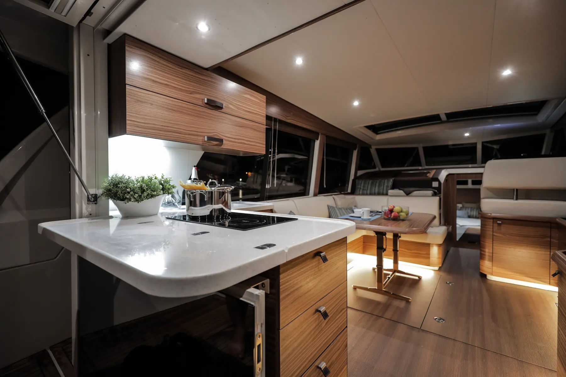Greenline 40 living area