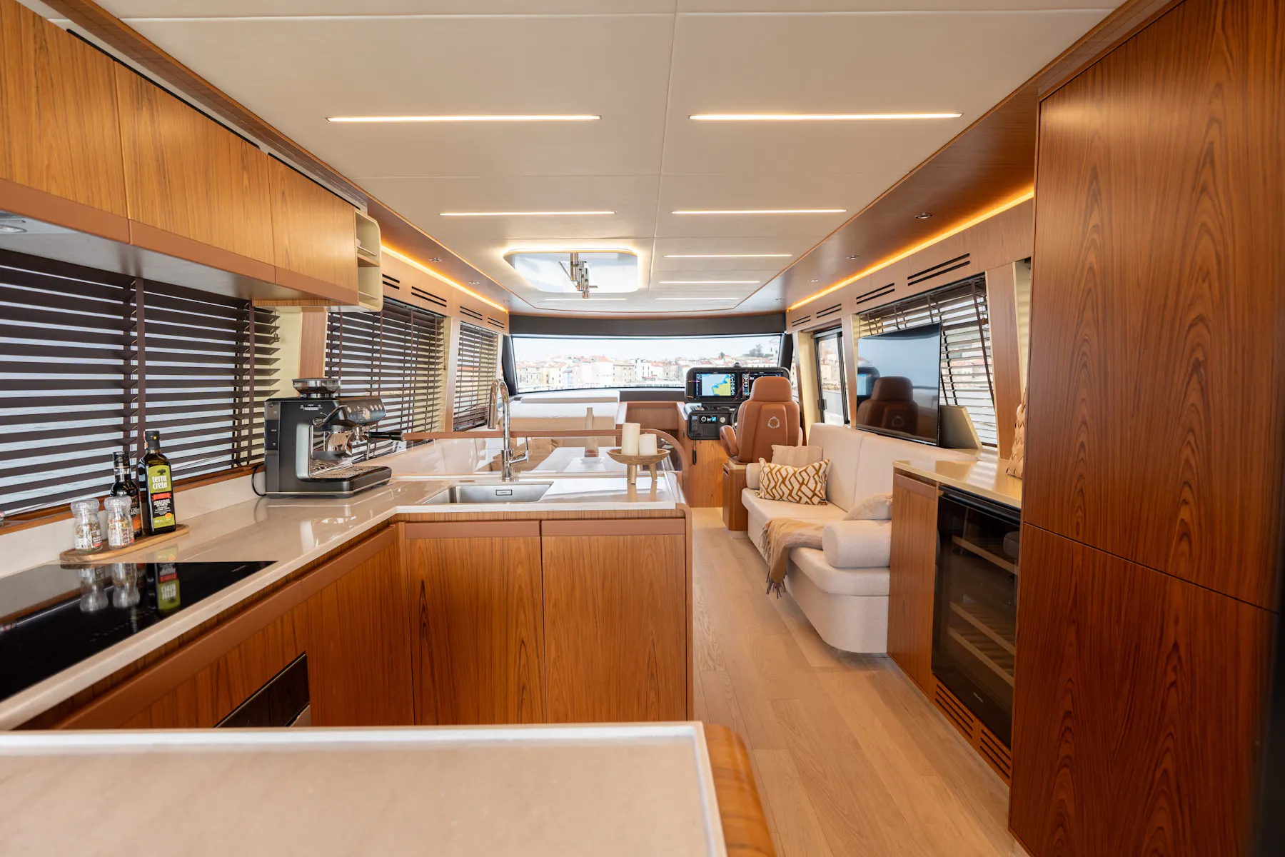 Greenline 58 Coupe extra-large galley