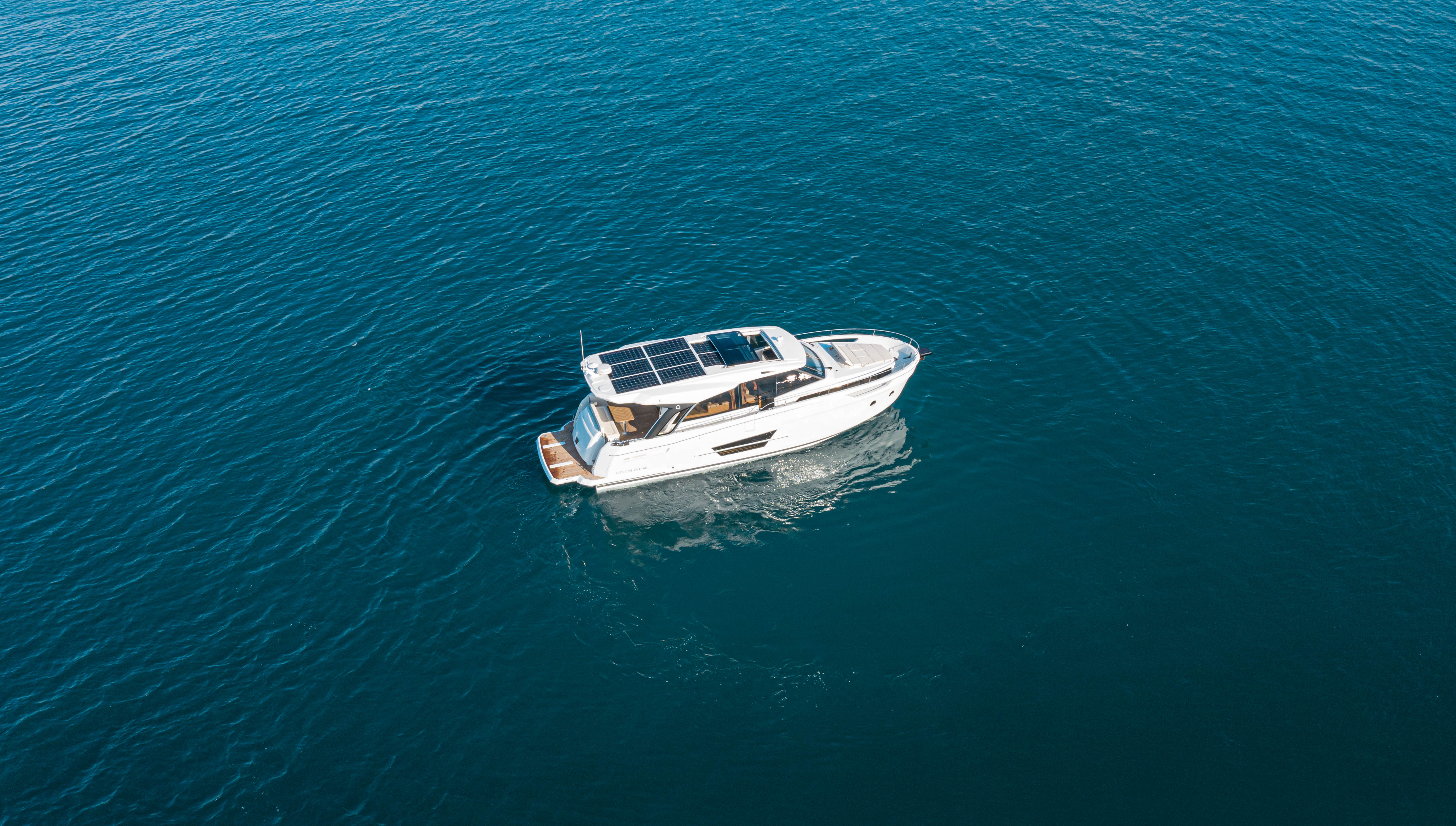 GREENLINE HYBRID YACHTS - The future of Yachting after Covid-19 GREENLINE HYBRID YACHTS - The future of Yachting after Covid-19