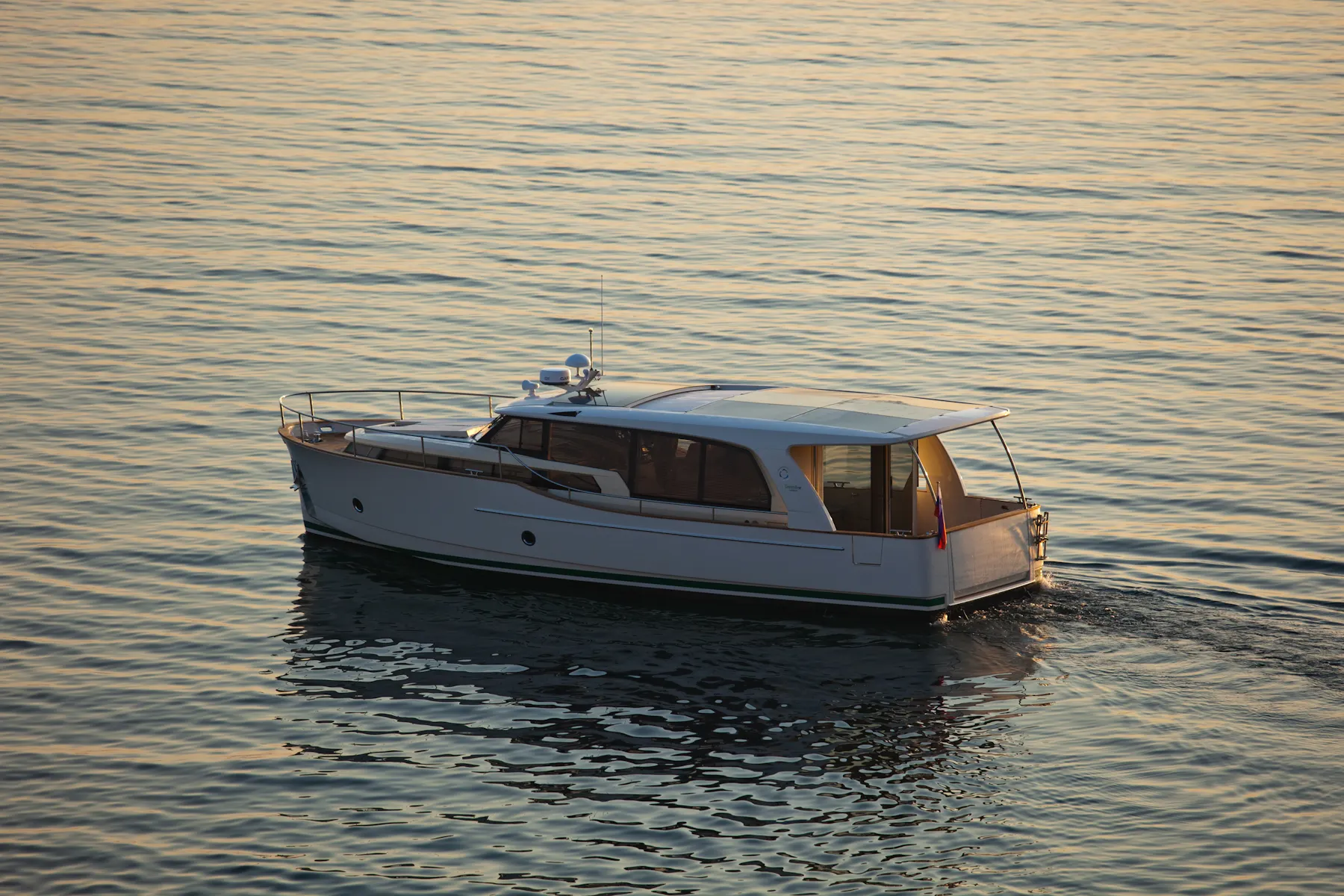 Greenline 40 exterior view 5
