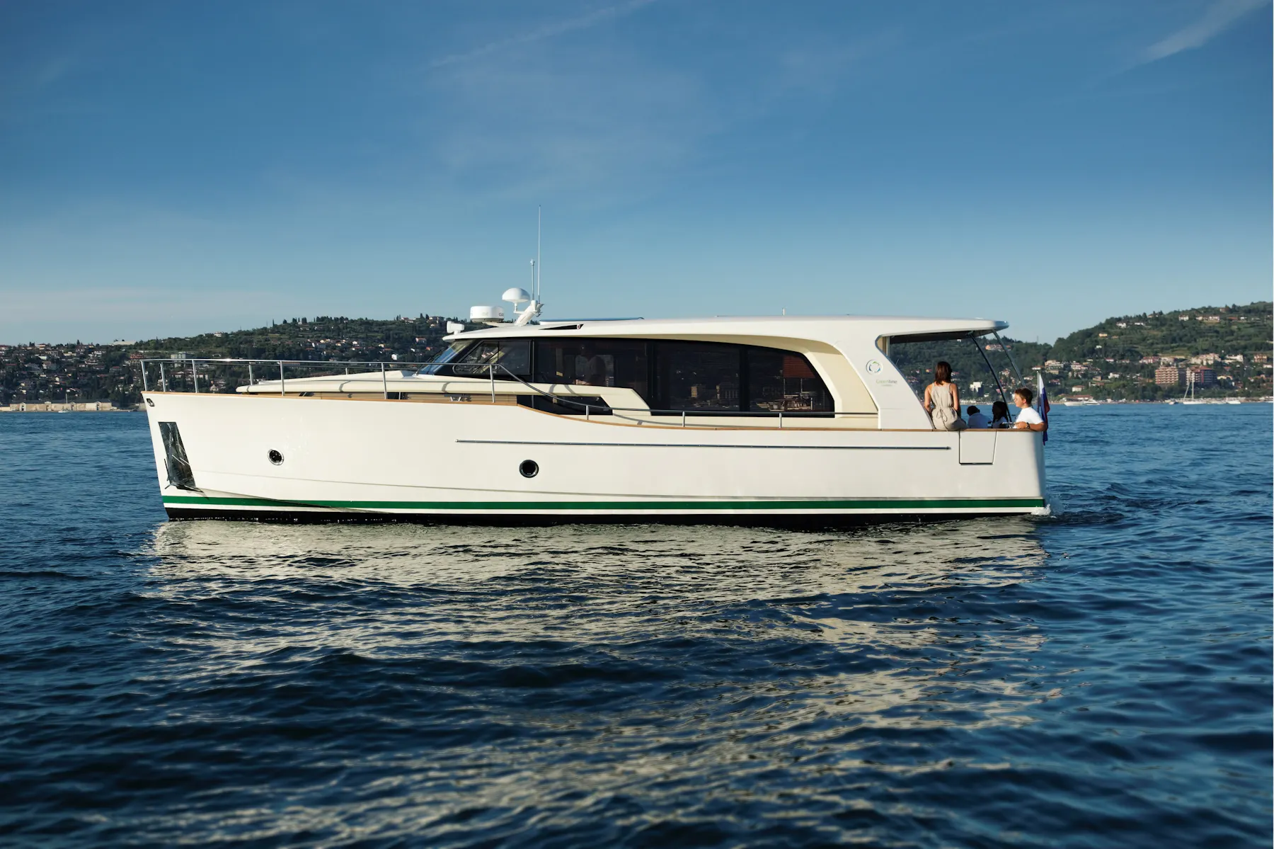 Greenline 40 exterior view 1