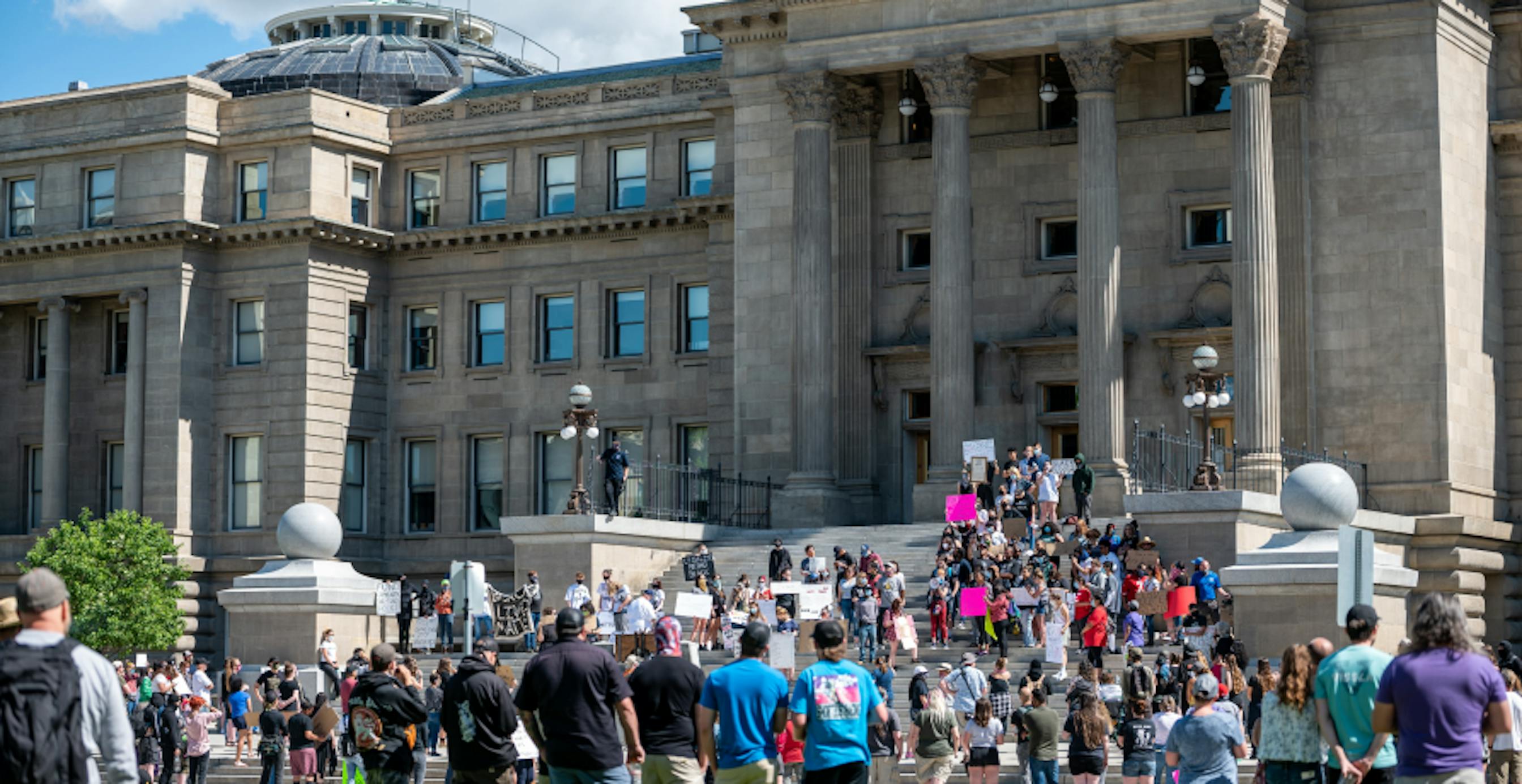 people protesting outside 