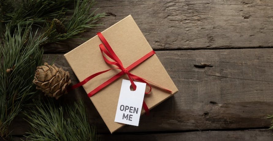 Cozy and environmentally-friendly gift options this holiday